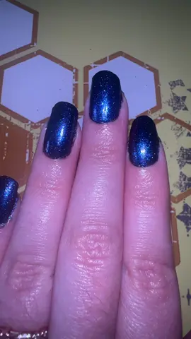 I love how sparkly they came out 🥹 💅🏻 #lcmanicuremonday #holotaco #mooncat #nailpolish #fypシ