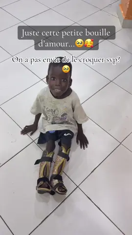 Petit Mohamed d’amour🥰 #handicap #sourire #enfant #association #humanitaire 