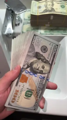 #money #rich #4upage 