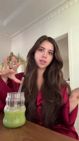 Should I dye my hair or keep it the same and stop self sabotaging LOL