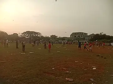 bermain layang layang ada kepuasan dan kesenangan Hilang rasa suntuk dan SETRES