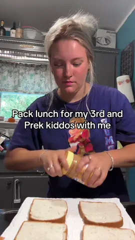 Pack/make my kids lunch for school #momof2 #packlunch #packlunchformykids #fyp #whatmykidseat 