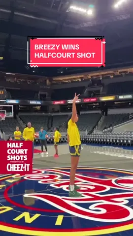 Brianna Turner wins the halfcourt shot contest 🔥 #indianafever #WNBA 