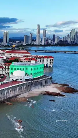 Casco Viejo, el corazón histórico de la Ciudad de Panamá 🏛️. Entre calles empedradas y  arquitectura colonial, este sitio declarado Patrimonio de la Humanidad por la UNESCO nos conecta con la esencia y la historia de una ciudad que sigue viva en cada rincón. #CascoViejo #CiudadColonial #HistoriaViva #PatrimonioMundial #UNESCO       