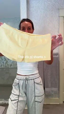 The butter yellow color ✨😊  #tiktokshop #tiktokshopfinds #tiktokmusthaves #tiktokshopcreatorpicks #ttshop #tiktokmademebuyit #tiktokaffiliate #pjs #OOTD 