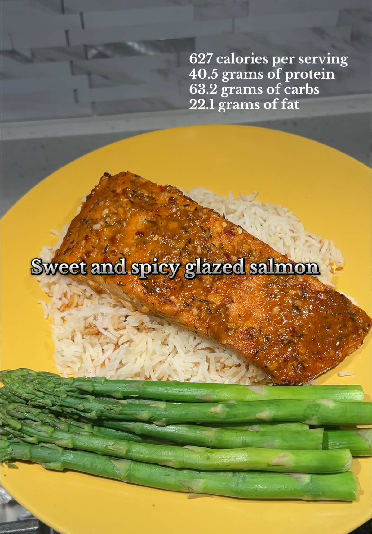 Sweet and spicy glazed salmon! This recipe makes 6 servings  627 calories per serving  40.5 grams of protein  63.2 grams of carbs  22.1 grams of fat  Like and follow for more high protein low calorie recipes like this one!  #salmon #sweetandspicy #sweet #spicy #highprotein #lowcalorie #Fitness #GymTok #recipes #health #healthy #dinner #lunch #mealprep #fypシ #creatorsearchinsights 