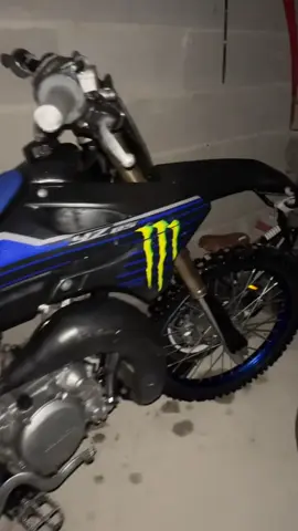 #85yz #pourtoii #crossbitume 