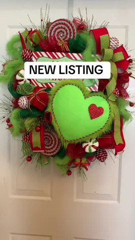 It’s about that time! #christmasdecorations #grinchmas #wreathsfordoor #holidaydecor 