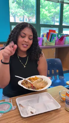 Happy Monday! 🍴 #teacherlunch #lunchbunch #teacherlunchbunch #middleschool #teacherlife 