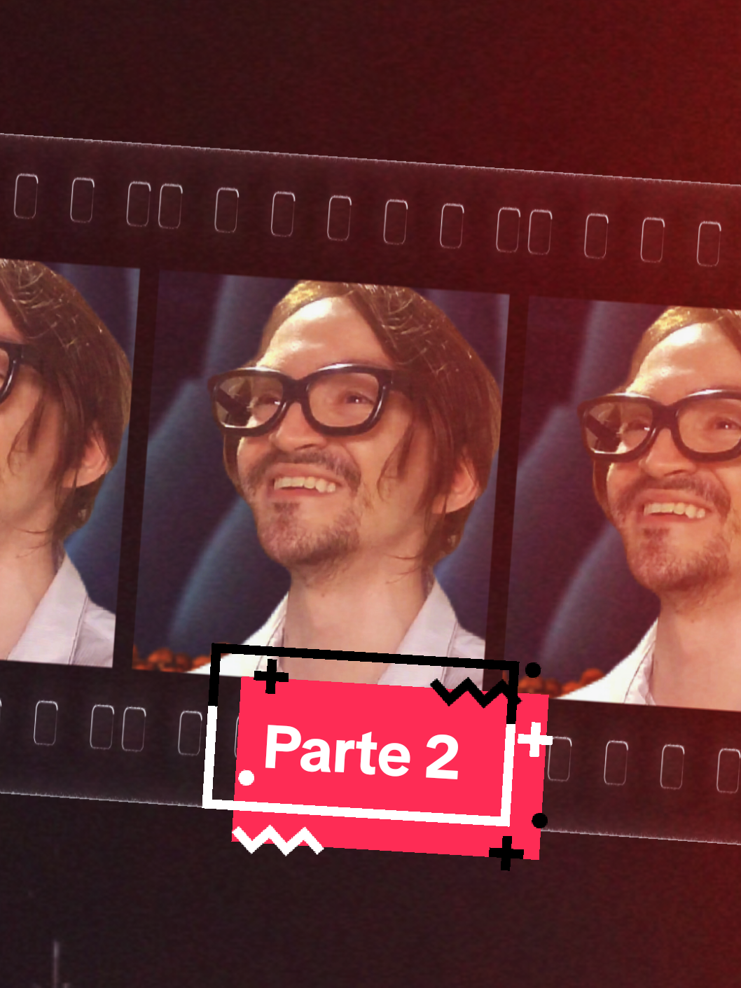 Festival de cinema [Parte 2]👏🎥🎬 📌 Há uma lenda diz que quem vai aos festivais e começa aplaudir, não consegue parar até que o evento acabe. Muitos desmaiam no percurso devido à maldição 