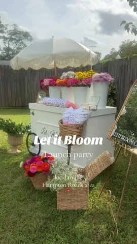 Perfect for events like bridal showers, markets, etc! Found on insta at @letitbloom.co 