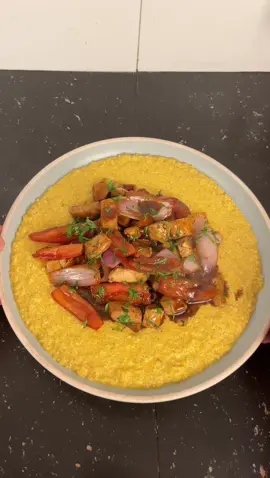Quinua a la huancaina con pollo saltado una buena opción diferente al menú tradicional pero con sabores que conoces y queda buenisimo  #quinua #salsahuancaina #perú🇵🇪 #gastronomia #paraminovia 