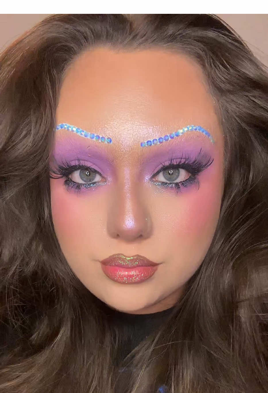 preshower makeup 💋 #fyp #colorfulmakeup #funmakeup #sabrinacarpenter #sabrinacarpentermakeup 