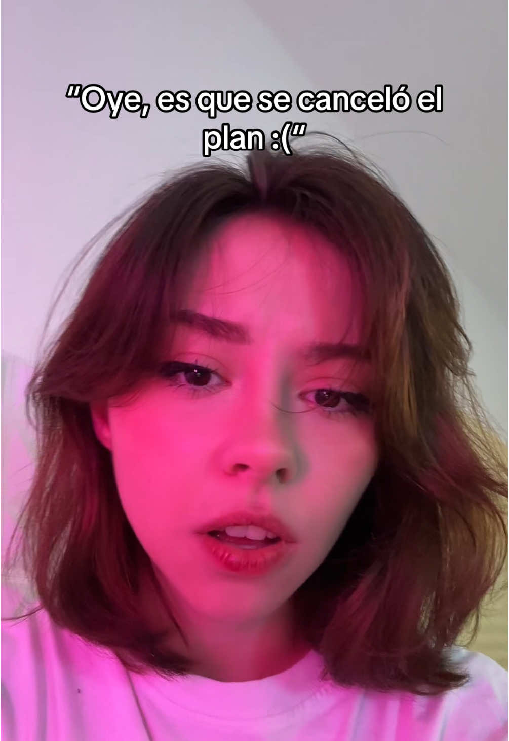 Lo malo de aceptar planes en tu momento extrovertido xD #amigos #humor #meme #dormir #planes 