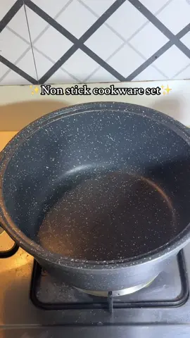 Ganto nga lutuan yung pangarap nating mga mommy😍❤️ kaya naman mga mister jan beke nemen para kay misis chekaaaawwwtt na #nonstickpans #nonstickcookware #nonstickcookwareset #bestproducts #giftideas 