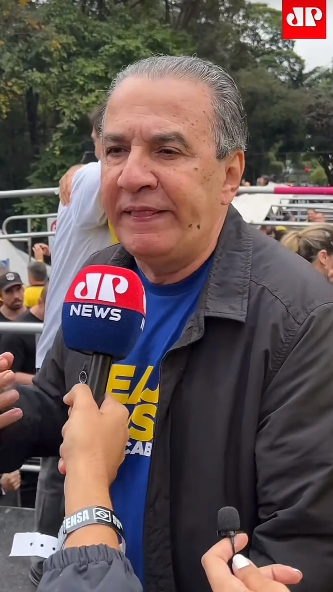 Esse só pensa em dinheiro mesmo 😎