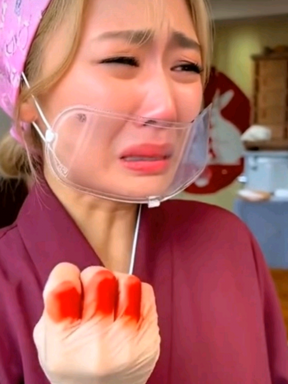 mochi accident... 💔 #mochi #fyp #viral #meme  mochi accident video