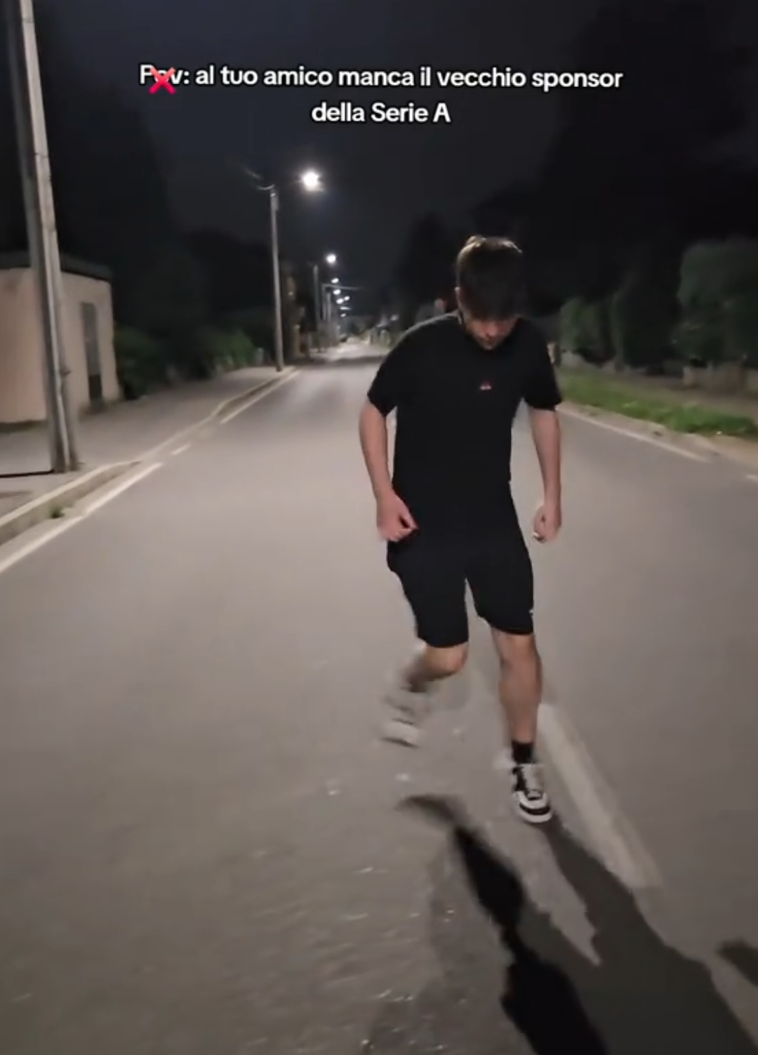 Ti manca il vecchio sponsor della Serie A #viral #ballerino #foryou #seriea 