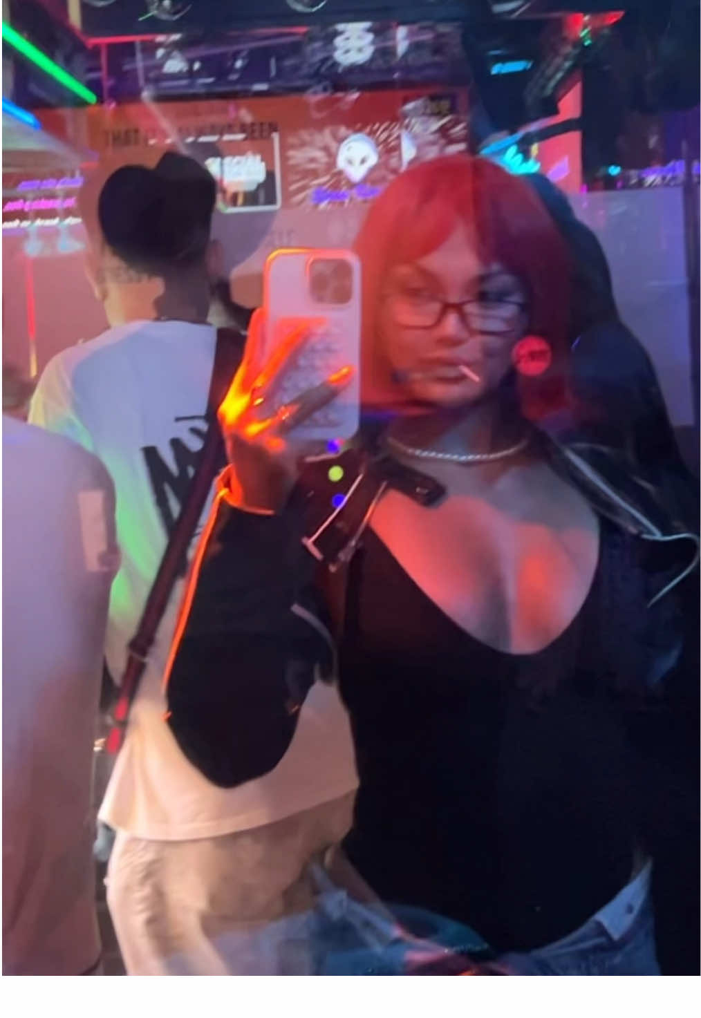 this is your sign to have a wig party and do karaoke😂 #nyc #OOTD #wigparty #karaoke #thingstodo 