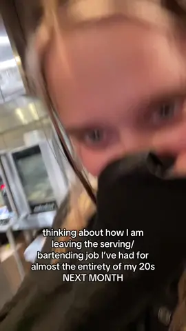 not only that, but I’m moving out of my hometown as well #fyp #servertiktok #bartender #LanguageLearning 