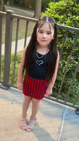 # La niña traviesa #paratiiiiiiiiiiiiiiiiiiiiiiiiiiiiiii 🤣🤣🤣