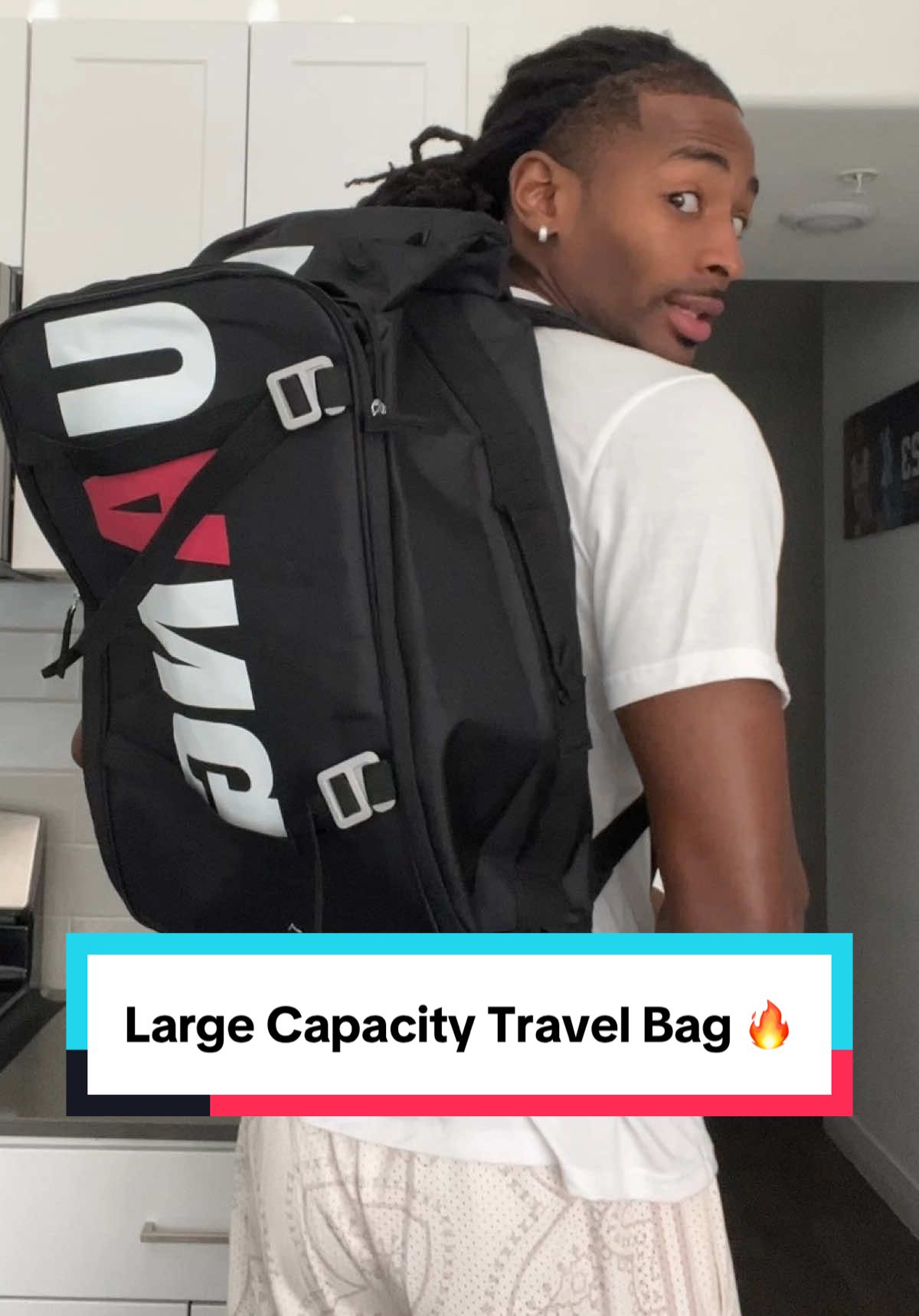 This travel bag has so much space which makes it so key for traveling or having a ton of items/clothing to carry 🔥 #travelbag #travelbackpack #largebag #backpacks #travelessentials 