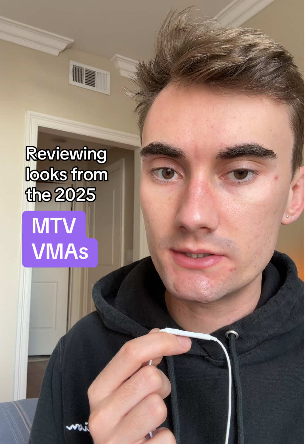 REVIEWING LOOKS FROM THE 2025 MTV VMA AWARDS 🎥🧑‍🚀