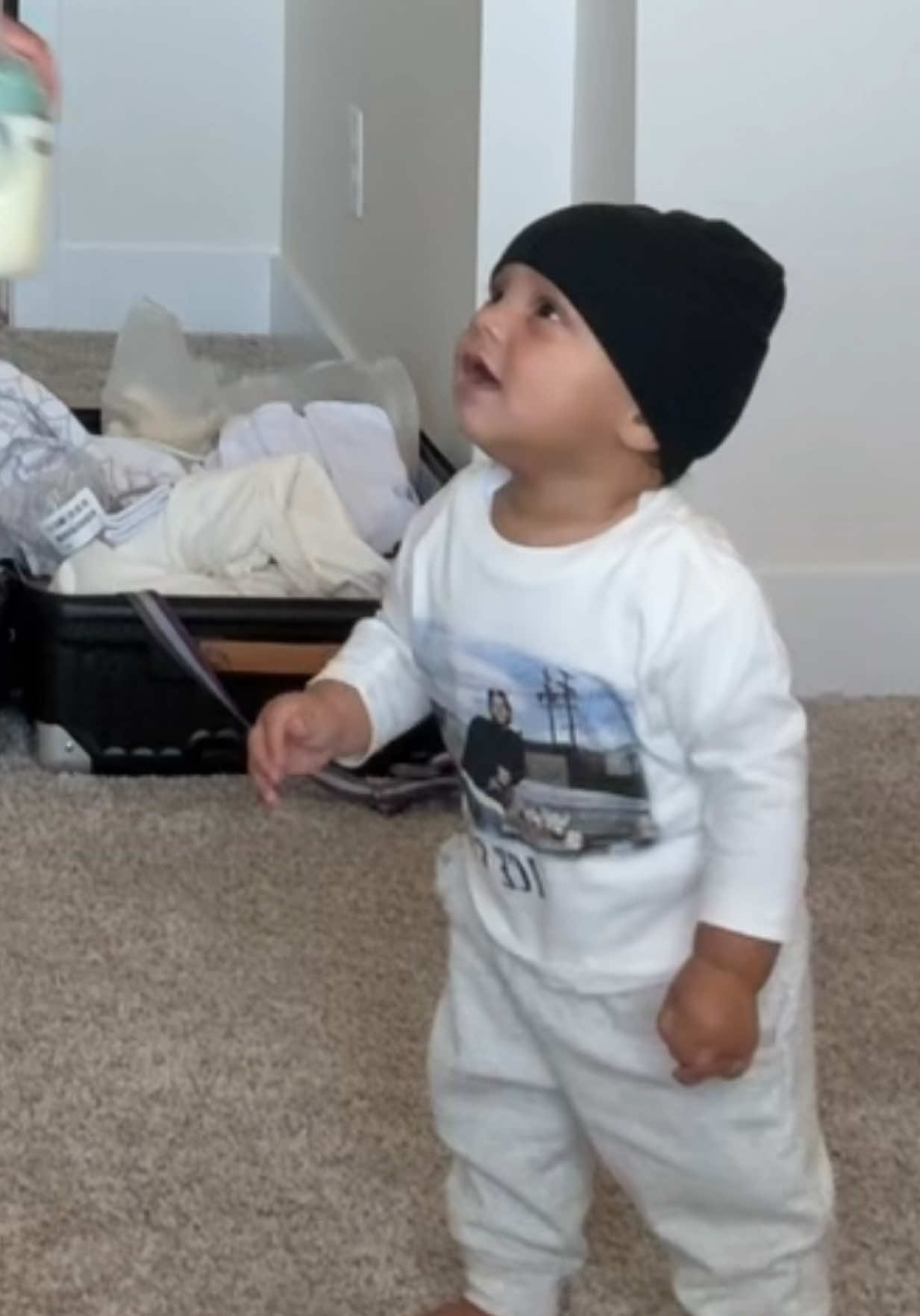 Nah this time he wasn’t playing 😭😂😂😂 @Zaza #larobenz #zaza #babies 