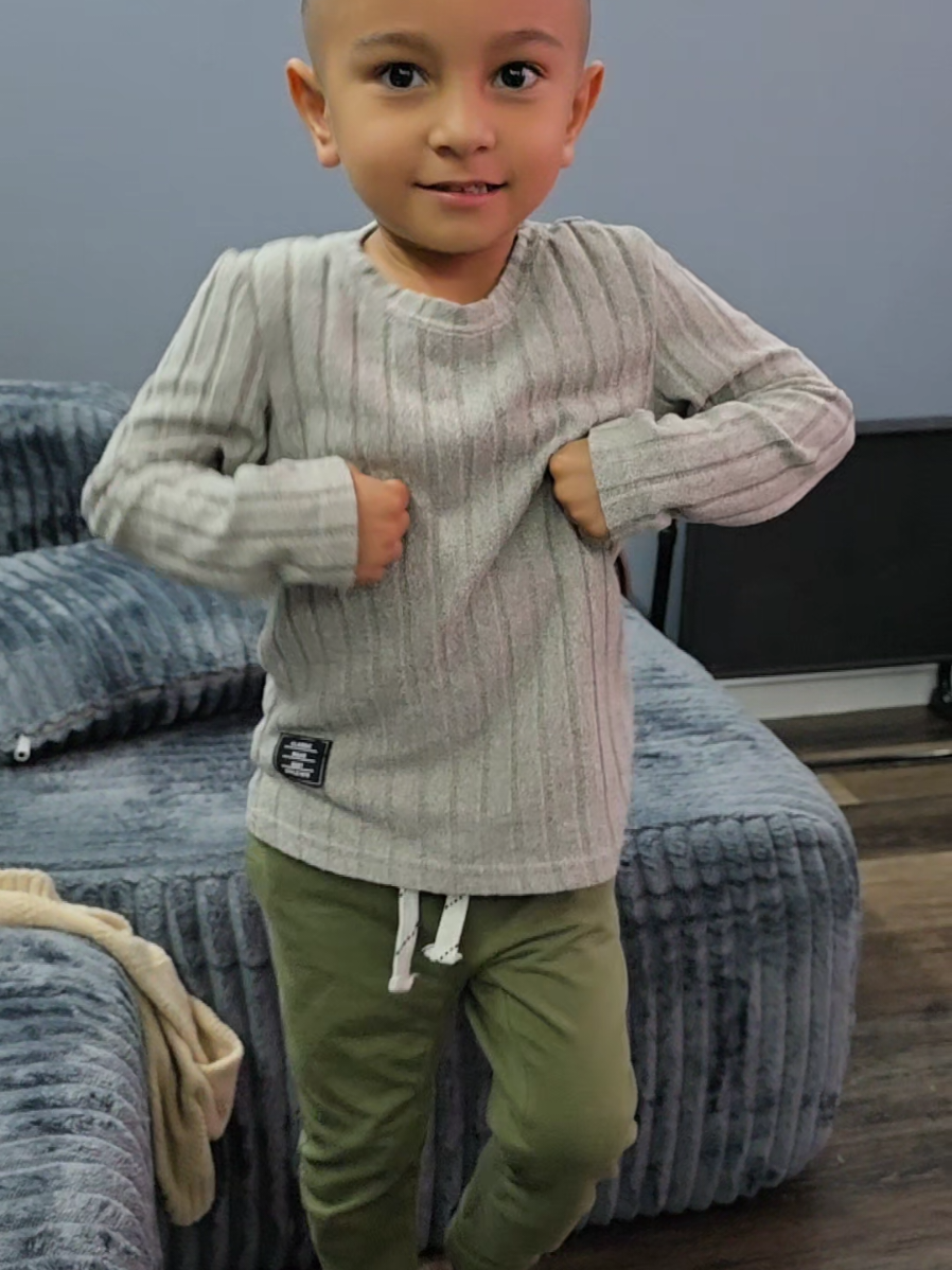 little samu dancing the penguin song#toddlersoftiktok #LIVEIncentiveProgram #LIVEwithlowfollowers #PaidPartnership 