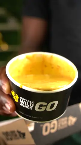 🔥 Buffalo Wild Wings NEW Spicy Chicken Dippers are the perfect combination of heat and crunch.... Try em out today @Buffalo Wild Wings #buffalowildwings #chicken 
