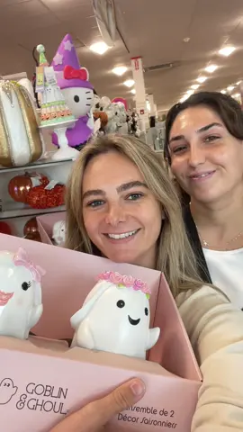 Home goods is DEFINITELY for the girls 👻🌈 #wlw #queertiktok #queertiktok 