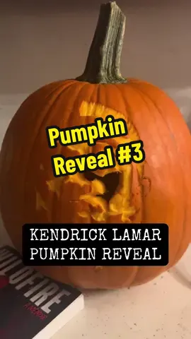 This pumpkin carver is on Team Kendrick.  #kendricklamar #kdot 