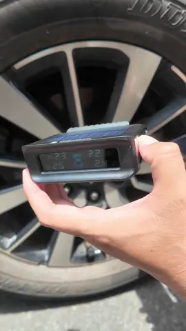 Test độ nhạy của cảm biến áp suất lốp mới Medicar TPMS