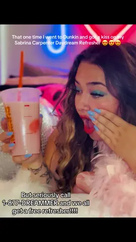 Replying to @Laraaaa 1-877-DREAMMER @Sabrina Carpenter said it herself at the VMAS 💋💋💋 #sabrinacarpenter #dunkin #vmas #funny #coffee @Dunkin' 