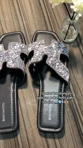 #sandalbostanten #sandalwanita #sandalmurah #sandalkondangan #sandalblingbling 