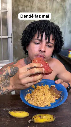 Minha mãe tá que tá kkk #viralvideos #comidas #comendo #mae