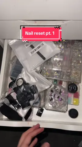 ( posting in real time) I’ve been procrastinating cleaning my nail stuff for the past year and I can’t do it anymore 😭 #nails #cleaning #beauty #girls 