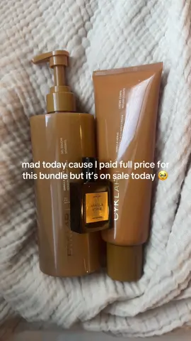 ok but it smells so good so ig it’s kinda worth it #bodywash #bodywashreview #parfumeoil #bodycream 