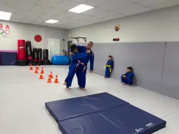 todos los niños deberian practicar y aprender un arte marcial , Monday Seguimos.#Judo #Viral #judokids #judogirl #judo 
