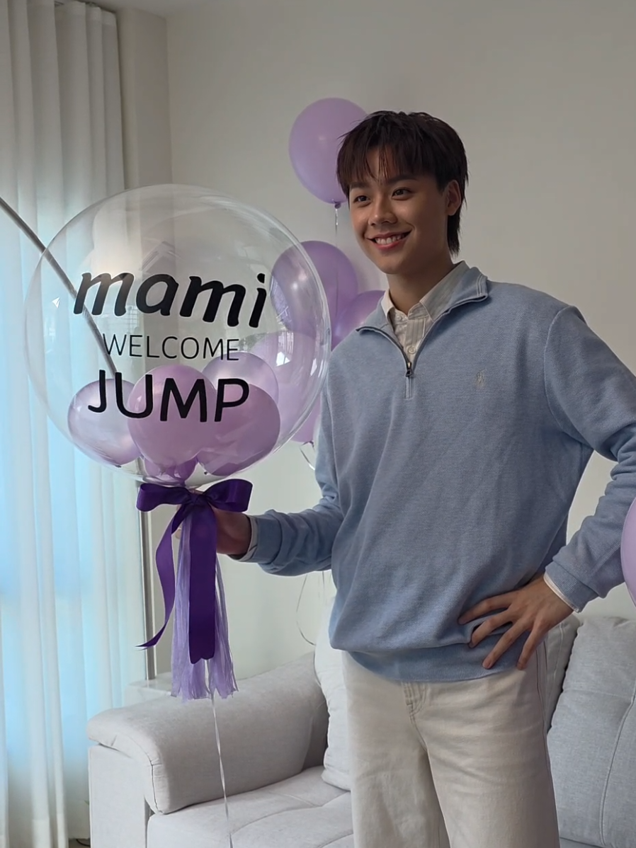 พรีเซ็นเตอร์ตัวแรก☺️🎆 และคนแรกของแบรนด์ #mamibrand ขอบคุณที่เอ็นดูจั๊มพ์นะคะ ฝากแบรนด์มามิ และน้องจั๊มพ์ด้วยนะคะ มันผลิตภัณฑ์ดีงามอีกหลายตัวให้เลือกใช้ค่ะ รับรองจะเลิฟ~  #mamixjumppisitpol #pisitpol_j 