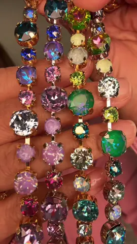 She’s BACK, babe 💖 The ✨viral✨ Lucy in the Sky crystal magnetic necklace just restocked (and she NEVER lasts long 👀). With every color of the rainbow sparkling in the light 🌈💎 + a 3” extender for styling long or short, she’s the ultimate year-round vibe. This is the necklace that literally stops people in their tracks 🤯✨ Question is… are you styling her with a cozy fall sweater or a chic night-out dress first? 👇 #LucyInTheSky #RainbowNecklace #ViralJewelry #BARJewelry #magneticjewelry 
