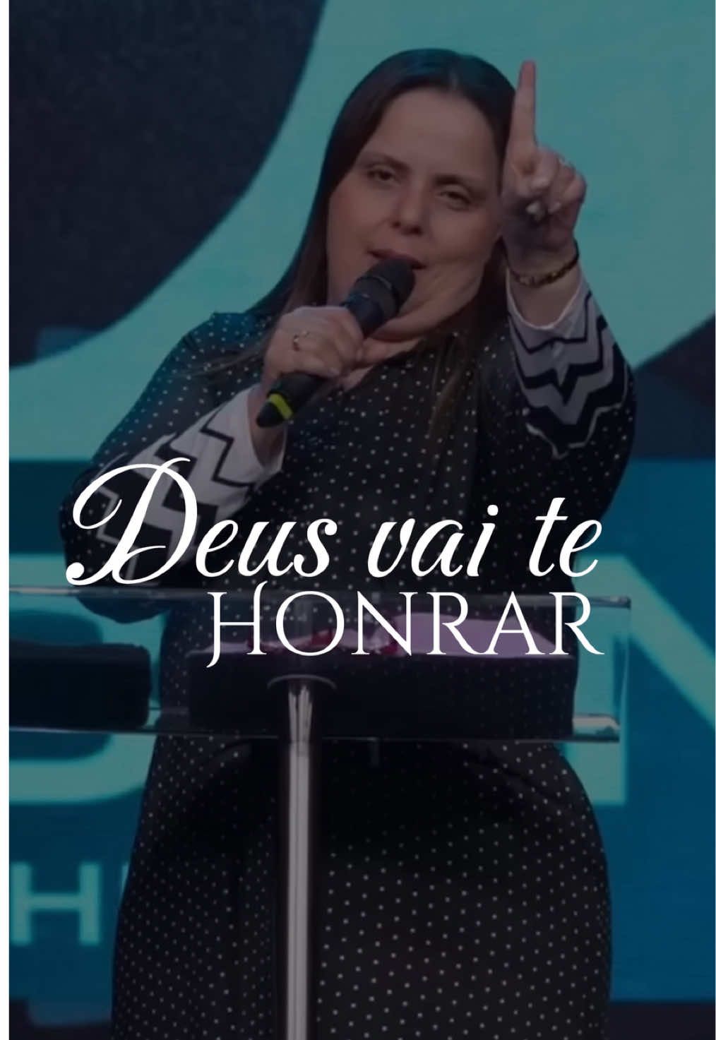 Deus está trabalhando. . . . Sigam a pastora @helenaraquelofc  . . . Gostou do conteúdo? Nos sigam para mais. . . . #conteúdocristão #pregação #provação #cortes #reflexão