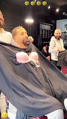 Barbershop prank 🤣👀🔥#tiktok #foryou #fyp #prank #funny 