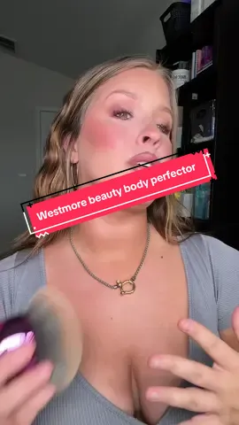 My favorite way to achieve airbrush flawless skin using the Westmore Beauty body perfector in ‘Golden Radiance’ ✨ #creatorsearchinsights #bodymakeup #baddiemakeup #westmorebeautybodyperfector #westmorebeauty 