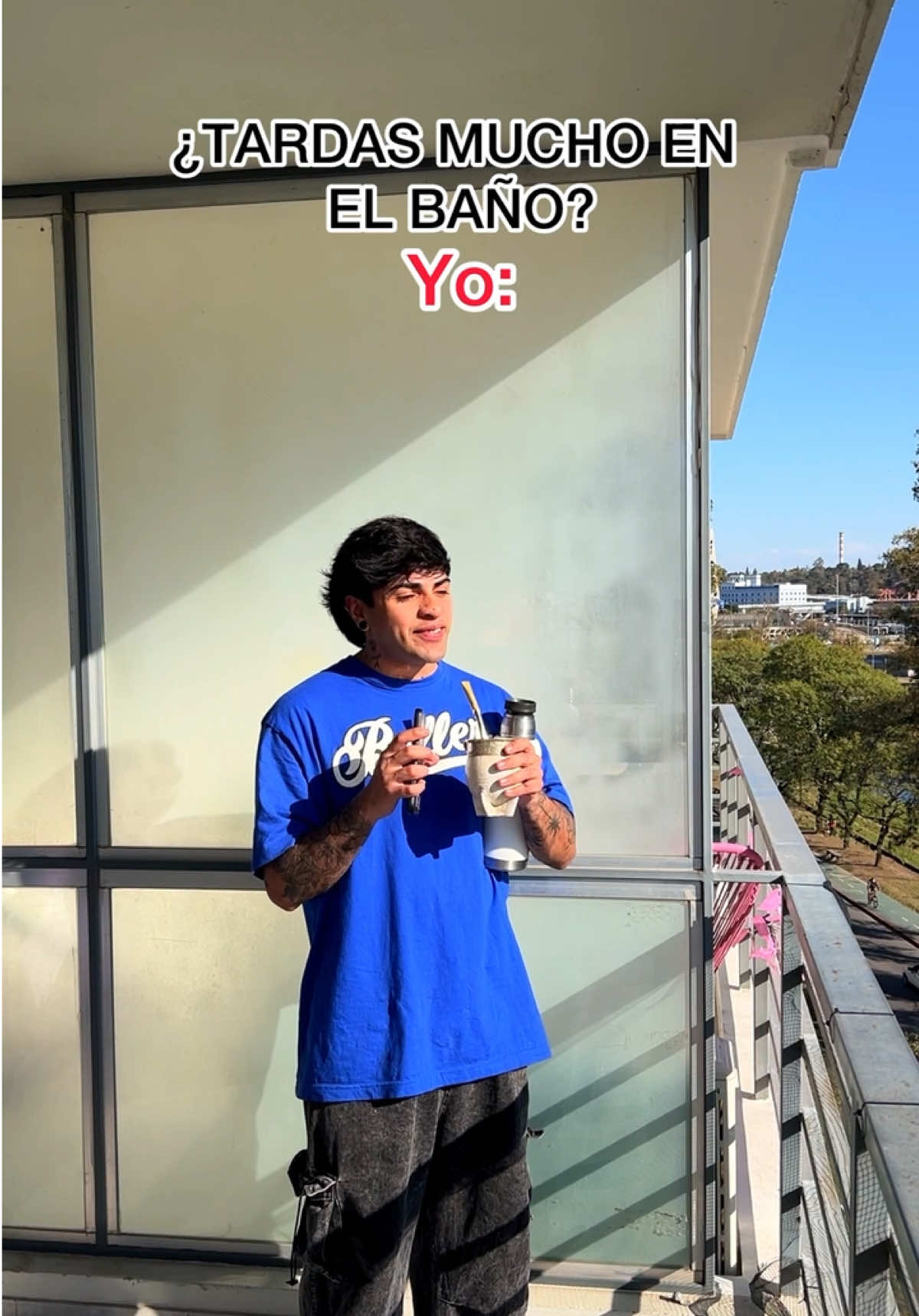 Tardas mucho en el Baño ?? Yo… ✌🏻😅😂 #humor #parati #baños #fyp #comedia 