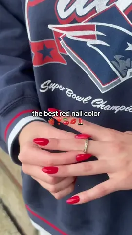 fall nails are finally here & i’m so happy ❣️ this red nails color by Opi is one of my all time favorites  #rednails #patriotsnation #fallnailcolors #shortalmondnails 