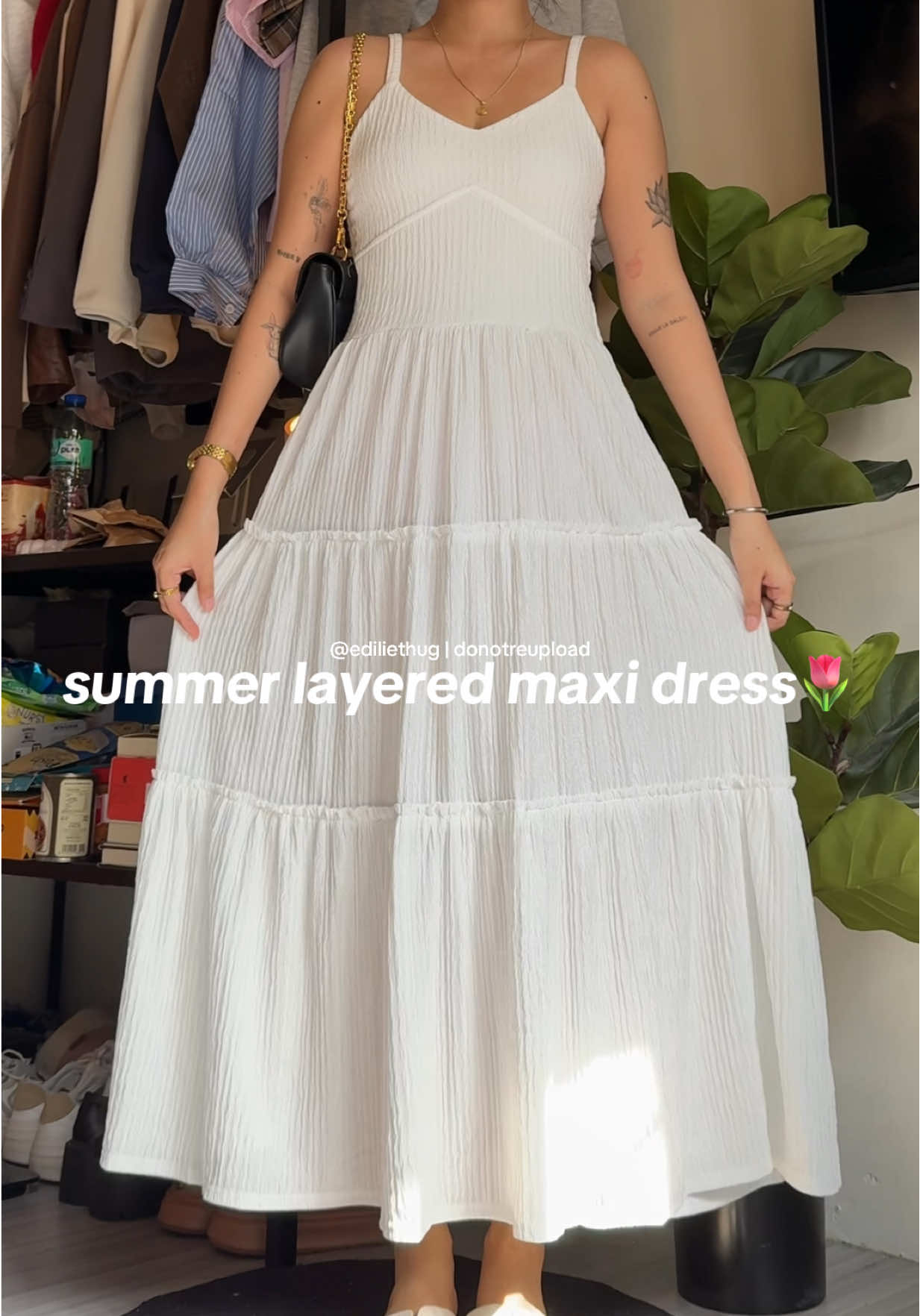 summer layered maxi dress🐚☀️🌷 in black & white, sauuuurr pretty!!! #maxidress #summerdress #beachoutfit 