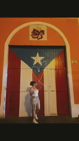 Puerto Rico: La Isla del Encanto 🇵🇷🏝️  #badbunnypr #puertorico🇵🇷 #isladelencanto 
