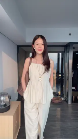 Head to toe in ivory 🫶🏻 — in frame faye top & kyra linen pants both in ivory #outfit #outfitcheck #fitcheck #outfitinspo #OOTD 