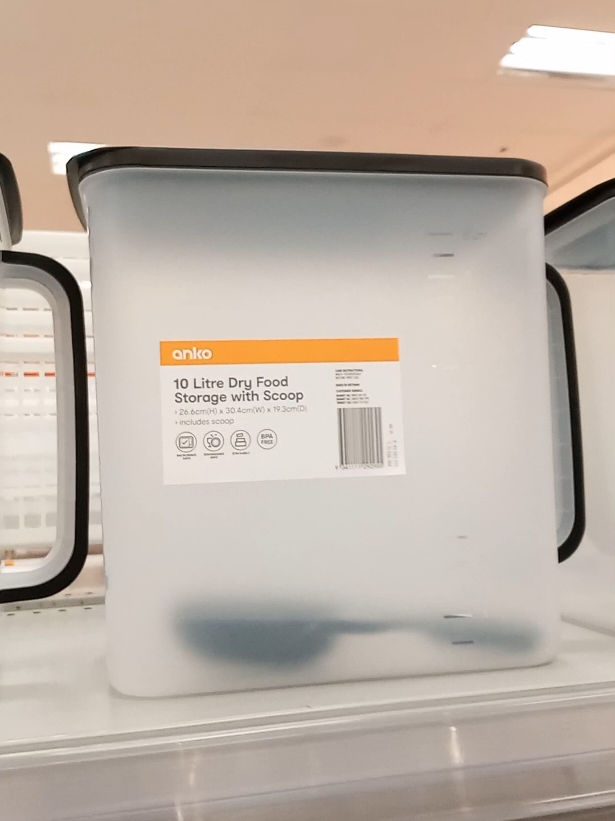 VIRAL food storage box 📦 (with scooper) My local Kmart told me about this not so little dry food storage box so I thought I'd share it with you Let me know what you think in the comments  Please like share and follow for more 😁  Hope you have the BEST day and thanks so much for watching! ❤️  Music: Sunshine Rainbows And Lollipops Musician: Alex Cap #kmart #storagebox #foodstorage #storagehacks #storagesolutions 